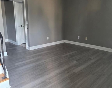 127 Rondak Circle - Photo Thumbnail 1