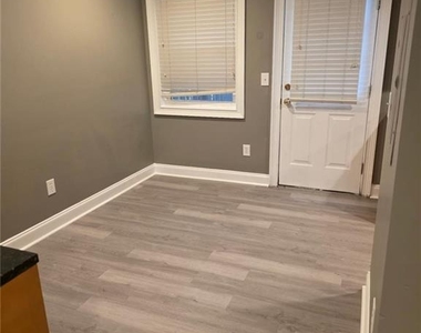127 Rondak Circle - Photo Thumbnail 6
