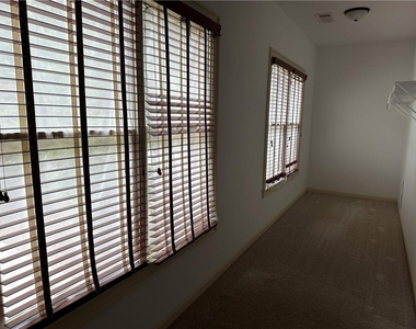 510 Lake Medlock Drive - Photo Thumbnail 39