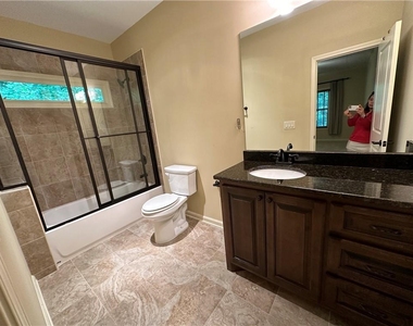 510 Lake Medlock Drive - Photo Thumbnail 43