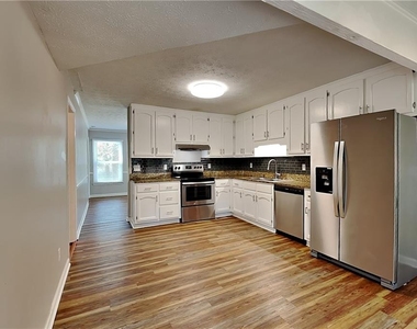 6839 Woodcreek Lane - Photo Thumbnail 5