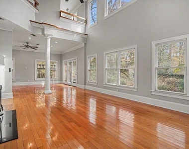 1917 N Decatur Road - Photo Thumbnail 4