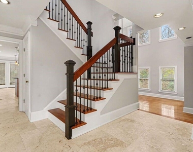 1917 N Decatur Road - Photo Thumbnail 2
