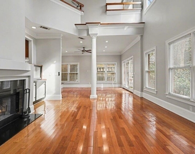 1917 N Decatur Road - Photo Thumbnail 3