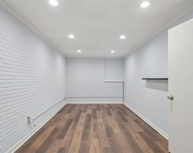 5132 Willow Point Parkway Ne - Photo Thumbnail 30