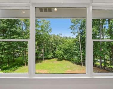 5132 Willow Point Parkway Ne - Photo Thumbnail 22