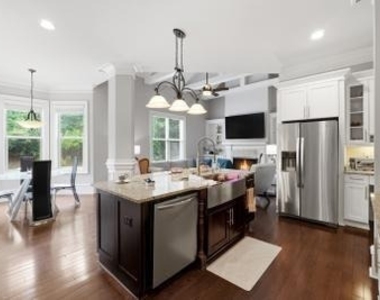 3396 Jamont Boulevard - Photo Thumbnail 8