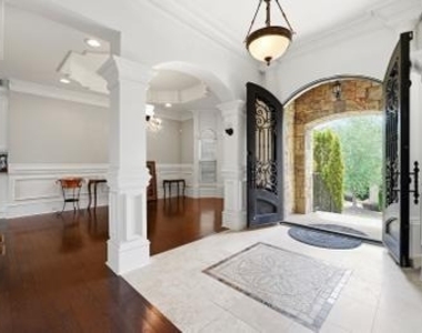 3396 Jamont Boulevard - Photo Thumbnail 2