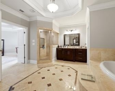 3396 Jamont Boulevard - Photo Thumbnail 13