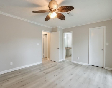 1627 Homestead Trail - Photo Thumbnail 21