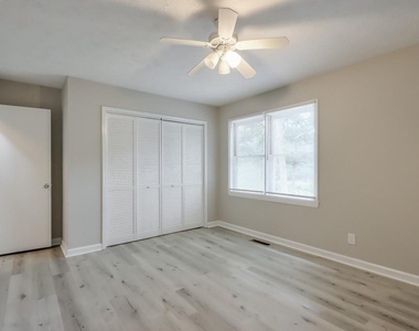 1627 Homestead Trail - Photo Thumbnail 23