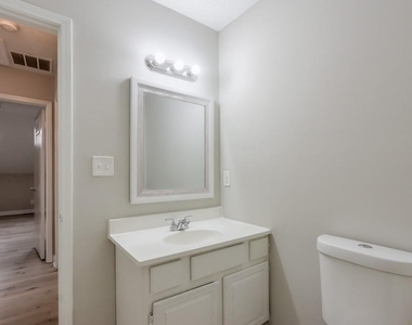 1627 Homestead Trail - Photo Thumbnail 26