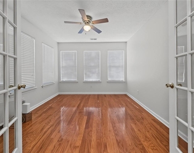 1809 Wellborn Way Sw - Photo Thumbnail 11