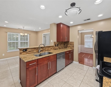 1809 Wellborn Way Sw - Photo Thumbnail 15