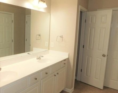 3286 Welmingham Drive Sw - Photo Thumbnail 17