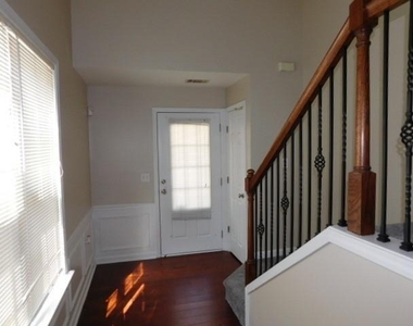 3286 Welmingham Drive Sw - Photo Thumbnail 1