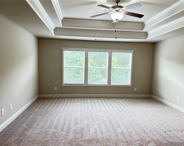 2045 Wheylon Drive - Photo Thumbnail 6