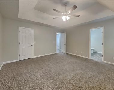 336 Paradise Circle - Photo Thumbnail 5