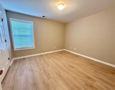 1080 Chandler Ridge Drive - Photo Thumbnail 8