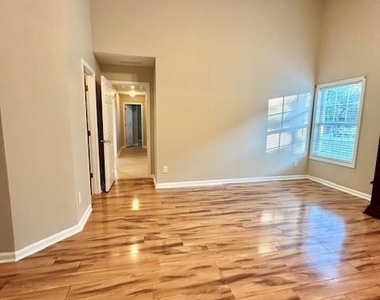 1080 Chandler Ridge Drive - Photo Thumbnail 14