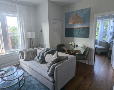 958 N Winchester Avenue - Photo Thumbnail 2