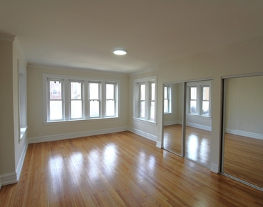 6307 N Mozart Street - Photo Thumbnail 8