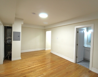 6307 N Mozart Street - Photo Thumbnail 4