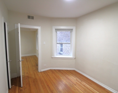 6307 N Mozart Street - Photo Thumbnail 14