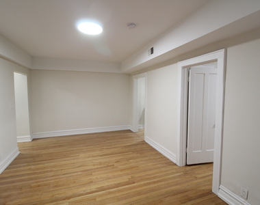 6307 N Mozart Street - Photo Thumbnail 3