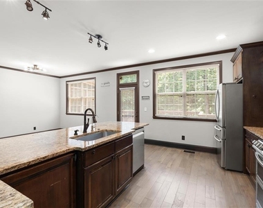 5583 Julian Place - Photo Thumbnail 19