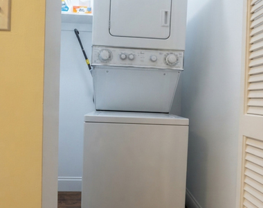 2065 W Jarvis Avenue - Photo Thumbnail 9