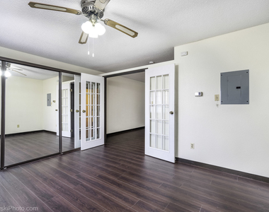 3305 Sunset Avenue - Photo Thumbnail 5