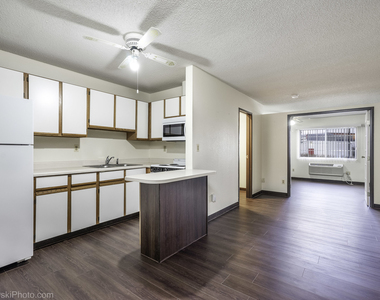 3305 Sunset Avenue - Photo Thumbnail 9