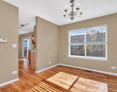 2509 Rosehall Lane - Photo Thumbnail 11