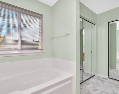 2509 Rosehall Lane - Photo Thumbnail 28