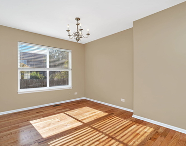 2509 Rosehall Lane - Photo Thumbnail 12