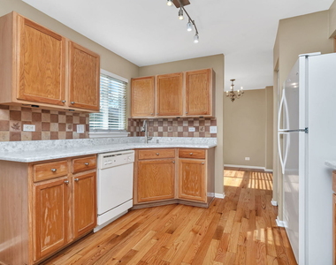 2509 Rosehall Lane - Photo Thumbnail 15