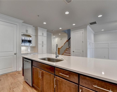 341 Bailey Walk - Photo Thumbnail 15