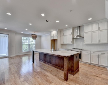 341 Bailey Walk - Photo Thumbnail 8