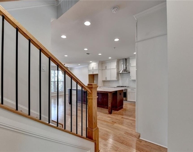 341 Bailey Walk - Photo Thumbnail 7