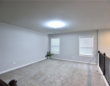 4358 Mantova Drive - Photo Thumbnail 15