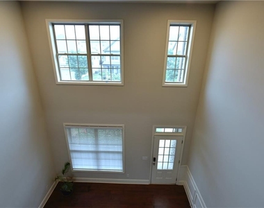 4358 Mantova Drive - Photo Thumbnail 14