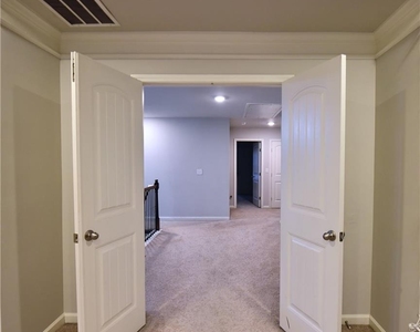 4358 Mantova Drive - Photo Thumbnail 17