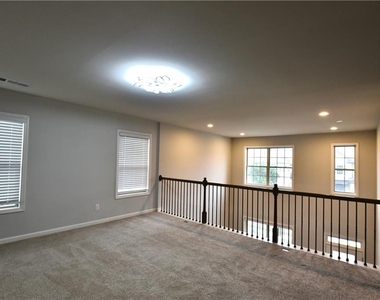 4358 Mantova Drive - Photo Thumbnail 13