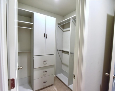 4358 Mantova Drive - Photo Thumbnail 20