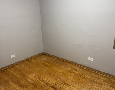 1114 S Albany Avenue - Photo Thumbnail 8