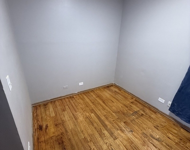 1114 S Albany Avenue - Photo Thumbnail 7