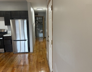 1114 S Albany Avenue - Photo Thumbnail 3