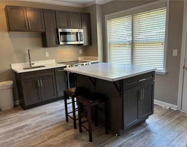 5970 Worthington Court - Photo Thumbnail 2