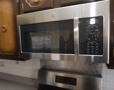 5025 Carol Street - Photo Thumbnail 12